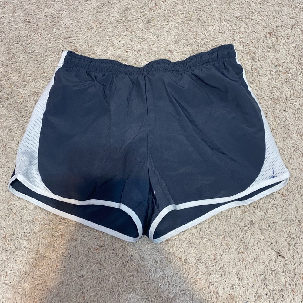 Cute gray athletic shorts!